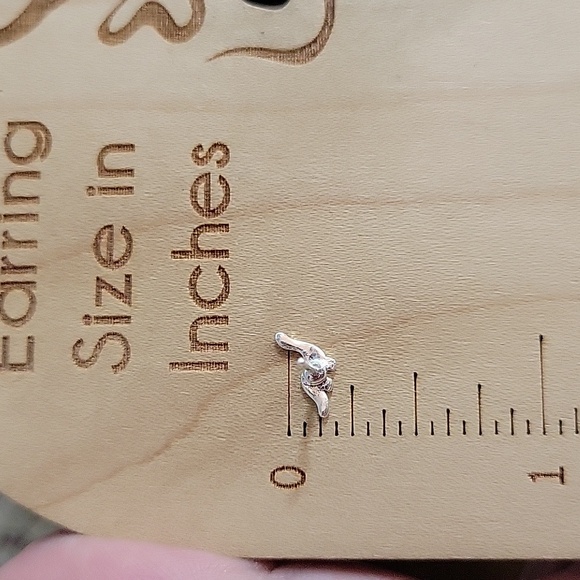 DINOSAUR STERLING STUD EARRINGS - Picture 4 of 4